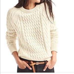 Gap Women’s Cable Knit Sweater